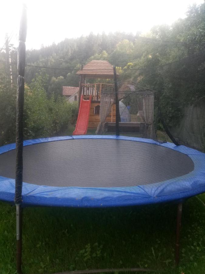 Penzion Apartmany Becov Bečov nad Teplou Екстериор снимка