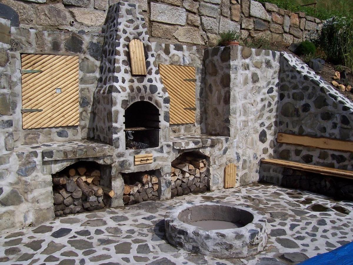 Penzion Apartmany Becov Bečov nad Teplou Екстериор снимка